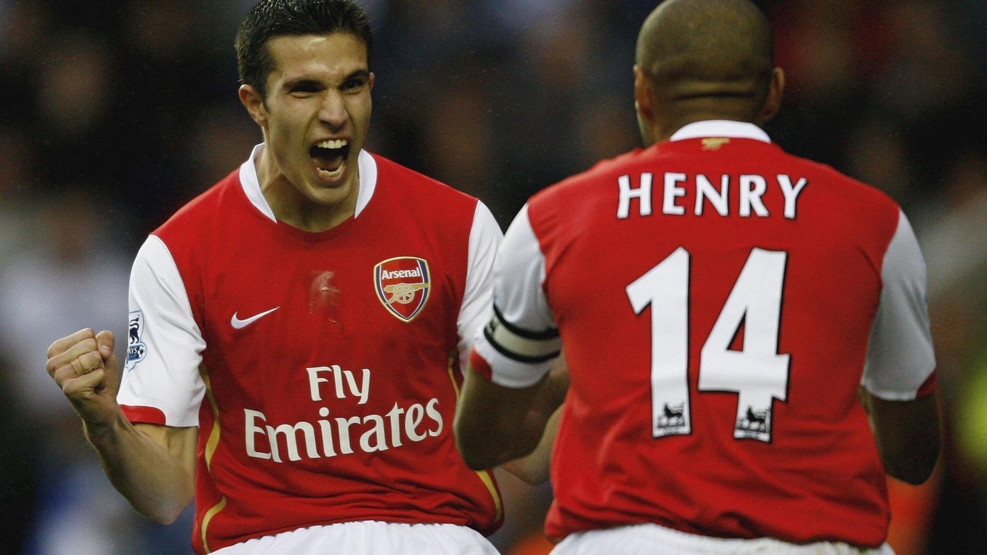 当东方龙纹遇见罗马狼徽，福登在欧冠之巅的时空交响