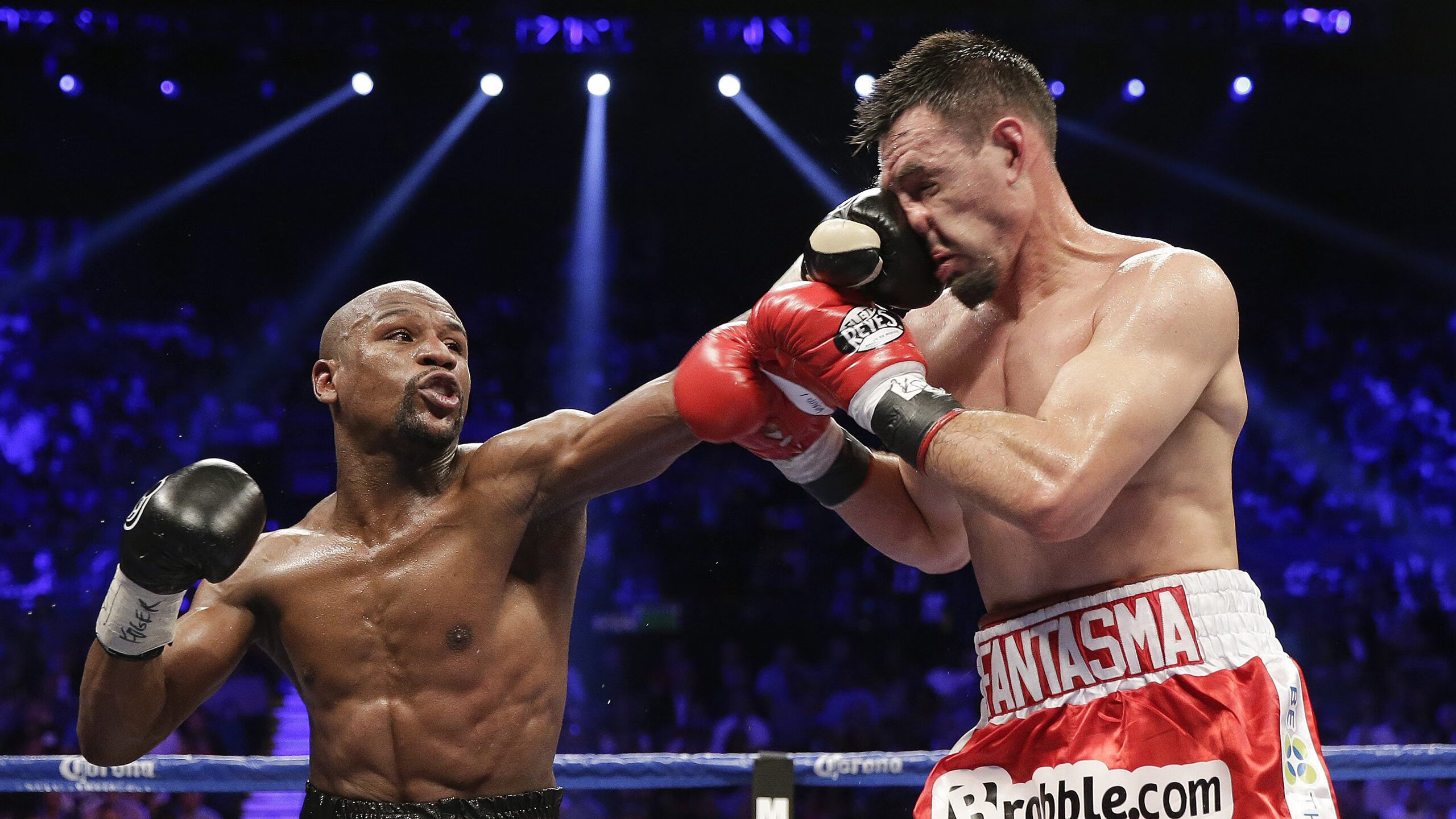 德甲争冠战焦点战与爵士完胜太阳，竞技体育的双重奏